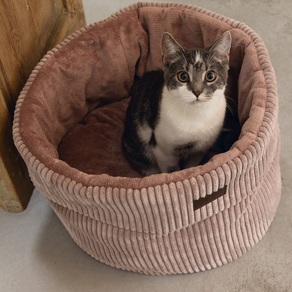  Designed By Lotte Ribbed Cat Bed